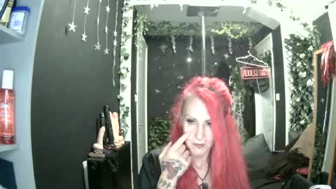 Snapshot of saucysky chatting on July 25, 2026, 9:12 pm SaucySky online show from July 25, 2026, 9:12 pm