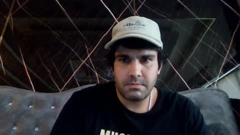 petperson04 online show from April 7, 2026, 7:31 am