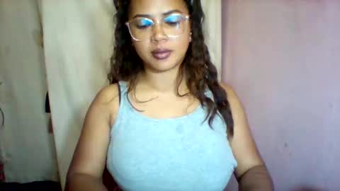 sayah_69 online show from June 1, 2026, 7:04 pm