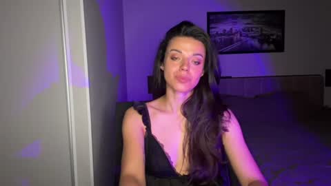 Sophie online show from July 21, 2026, 7:22 am