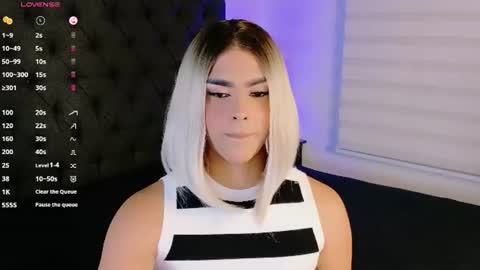 scarleth_sweety online show from July 24, 2026, 2:31 am
