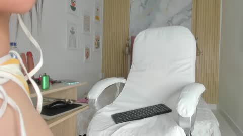 scarlet online show from June 22, 2026, 1:08 pm