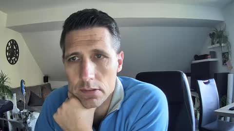 Dildomen online show from May 18, 2026, 4:24 pm