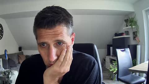 Dildomen online show from May 19, 2026, 11:49 am