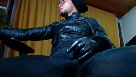 Sebastian online show from May 23, 2026, 5:23 am