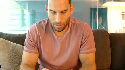 Sebastian Royce online show from August 7, 2026, 12:45 am