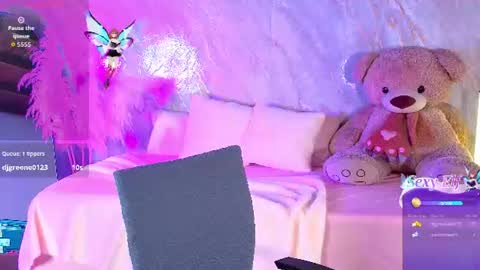 ASHLEY online show from July 9, 2026, 3:38 pm