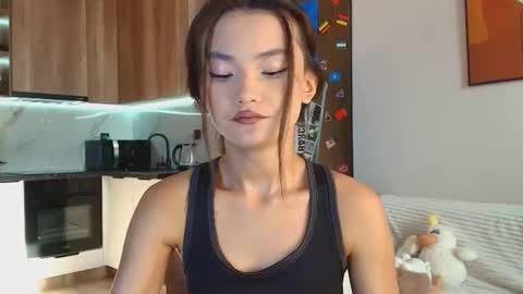 lin online show from June 26, 2026, 1:32 am