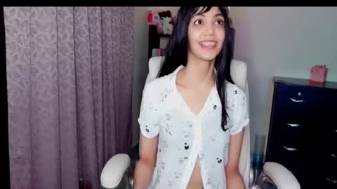 selene_hebe online show from July 24, 2026, 3:26 am