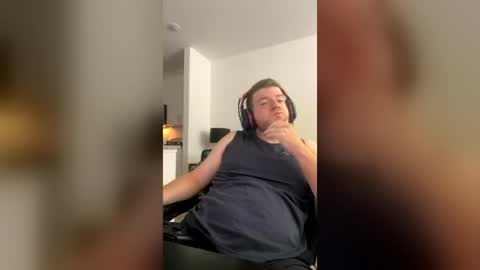 selfmademax579471 online show from July 12, 2026, 4:53 pm