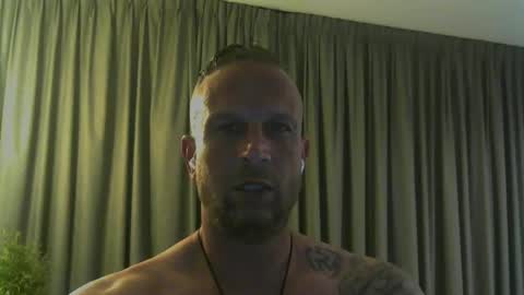Snapshot of sence08 chatting on May 10, 2026, 9:31 pm sence08 online show from May 10, 2026, 9:31 pm