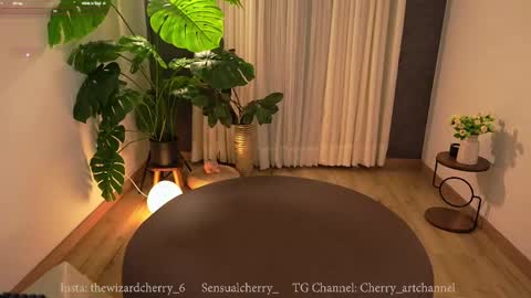 Maria- OF sensual bee online show from May 19, 2026, 12:49 am
