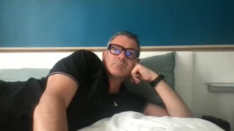 sesamechris92 online show from June 1, 2026, 10:28 am