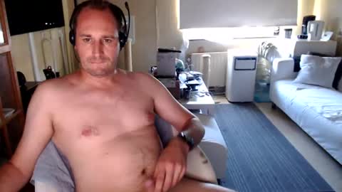 Sexlobo online show from July 14, 2026, 3:29 pm