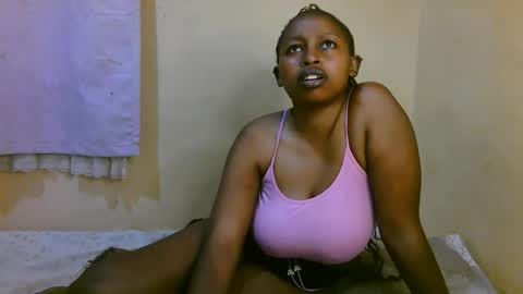 sexy_latasha online show from May 11, 2026, 4:04 pm