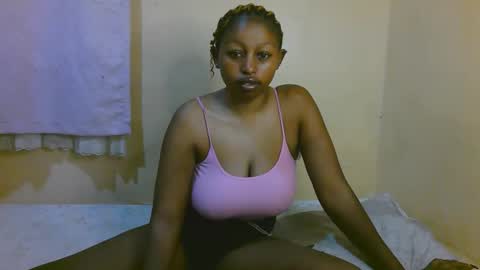sexy_latasha online show from May 17, 2026, 3:37 am