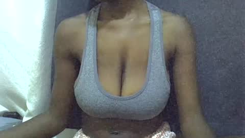 sexy_peach4 online show from June 23, 2026, 10:52 pm