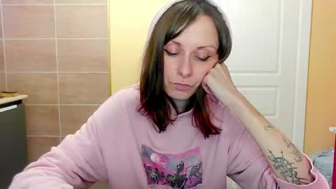 Mandy Green online show from July 14, 2026, 2:05 am