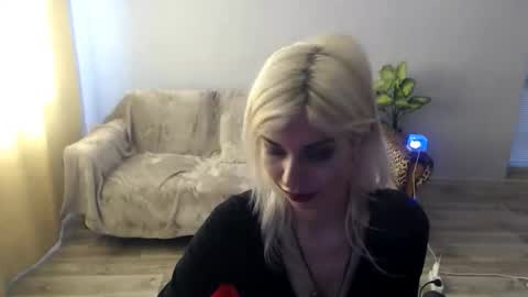 sexybeatriice online show from May 12, 2026, 6:21 am