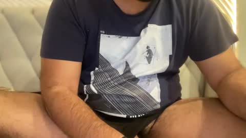 sexyboy37040799 online show from August 3, 2026, 12:43 pm