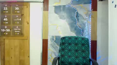 sexyhanny4u online show from June 15, 2026, 12:29 pm