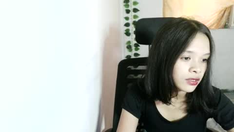 sexyladymich19 online show from June 14, 2026, 5:53 am