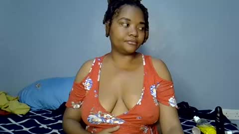 Snapshot of sexyshazy1 chatting on July 23, 2026, 9:51 am sexyshazy1 online show from July 23, 2026, 9:51 am