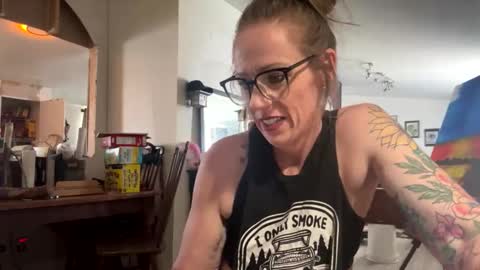 sexytillygurl online show from May 6, 2026, 9:53 pm