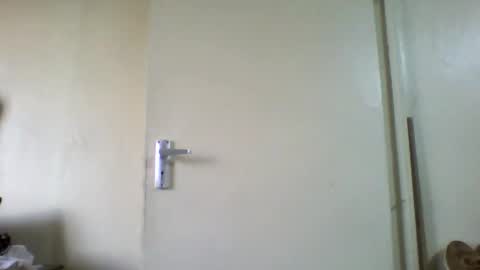 Snapshot of sexyy_tiny chatting on April 4, 2026, 3:09 pm Mel online show from April 4, 2026, 3:09 pm