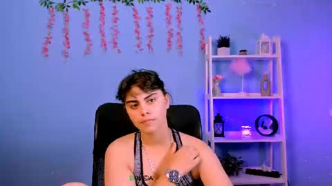 shadow_kiss online show from July 23, 2026, 1:19 am