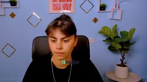 shadow_kiss online show from July 26, 2026, 6:37 pm