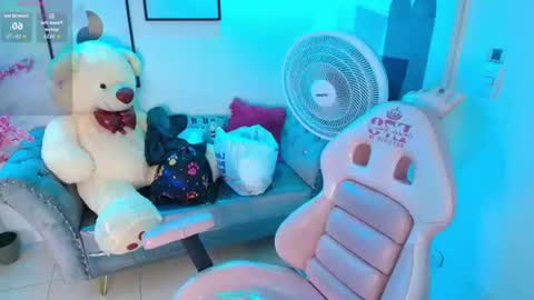 Shady  online show from June 17, 2026, 6:53 pm