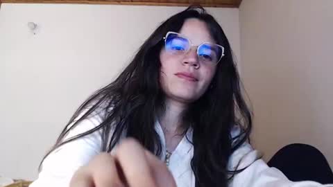 shanel_lozano online show from June 14, 2026, 2:57 am