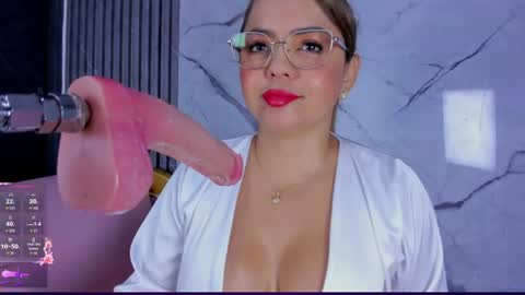 shayra_boobs2 online show from June 25, 2026, 10:31 am