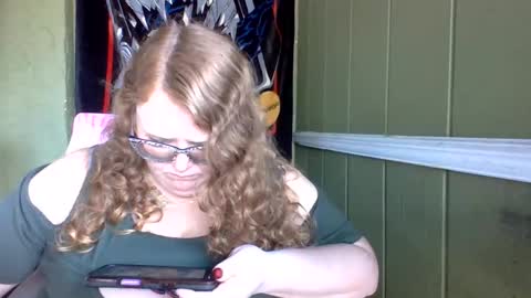 Red online show from May 19, 2026, 1:39 pm