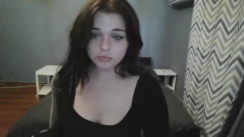 sheril_belton online show from November 11, 2025, 10:37 am