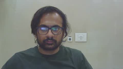 shubhamkhandelwal123 online show from May 9, 2026, 2:44 pm