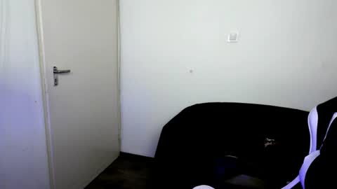 shy_nerd_babyy online show from June 29, 2026, 10:15 am