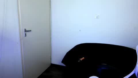 shy_nerd_babyy online show from July 27, 2026, 2:02 pm
