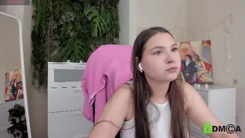 shycherry_ online show from June 25, 2026, 9:58 am