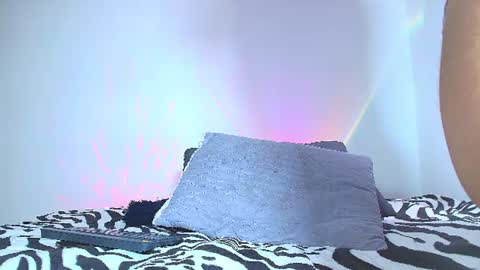 Snapshot of sienna_princess chatting on July 13, 2026, 6:33 pm Sienna Morales online show from July 13, 2026, 6:33 pm