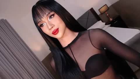 Sienna online show from June 29, 2026, 5:13 pm