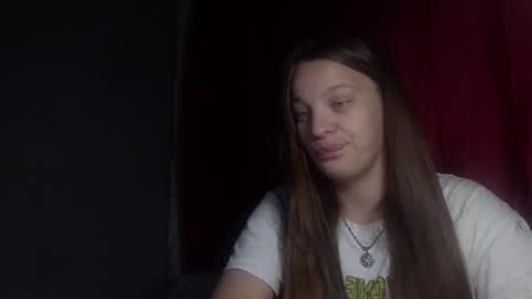 Snapshot of silkqueen_88 chatting on July 22, 2026, 8:28 am Angelica online show from July 22, 2026, 8:28 am