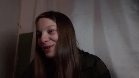 Snapshot of silkqueen_88 chatting on July 23, 2026, 7:34 pm Angelica online show from July 23, 2026, 7:34 pm