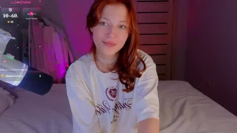 silly___woman online show from June 26, 2026, 8:35 pm
