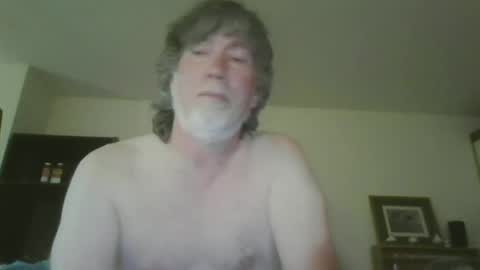 silverfunfox online show from June 18, 2026, 7:51 pm