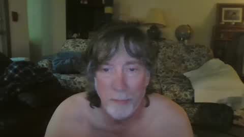 silverfunfox online show from June 19, 2026, 3:27 pm