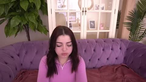 Kira online show from June 2, 2026, 12:51 pm