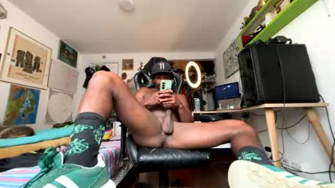siriss_boyrag online show from July 23, 2026, 8:40 pm