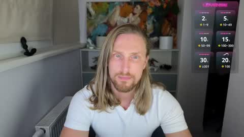 sky_guy25 online show from June 25, 2026, 7:40 pm